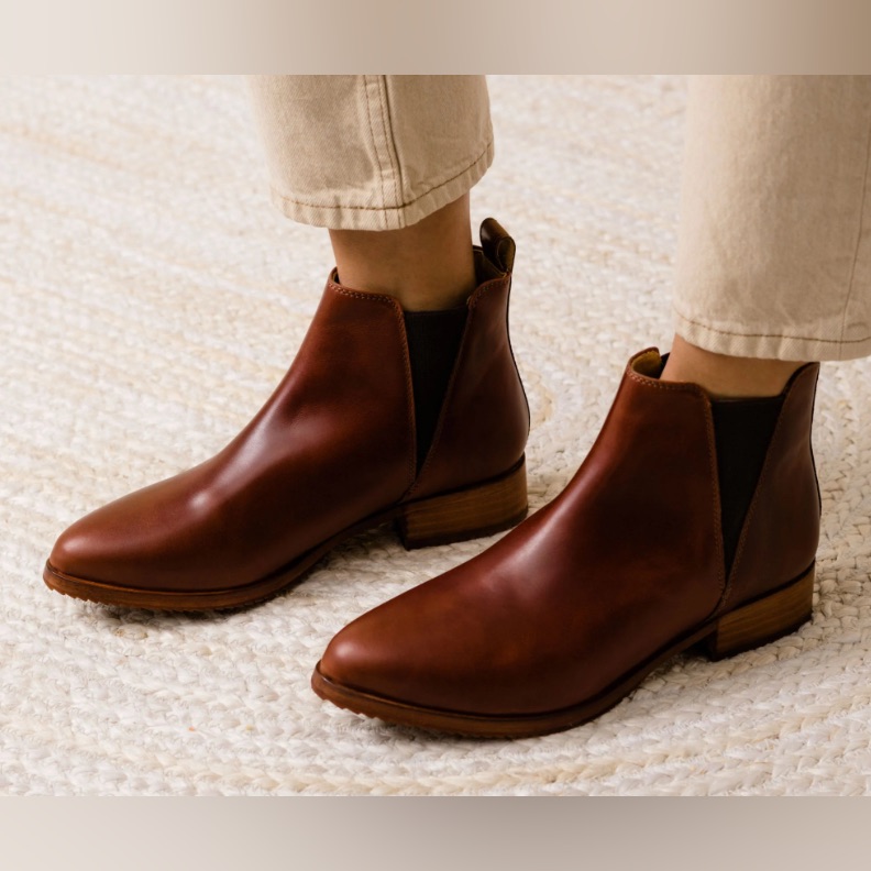Nisolo Chelsea Brown Leather Boot Brandy Sz 7 Like New